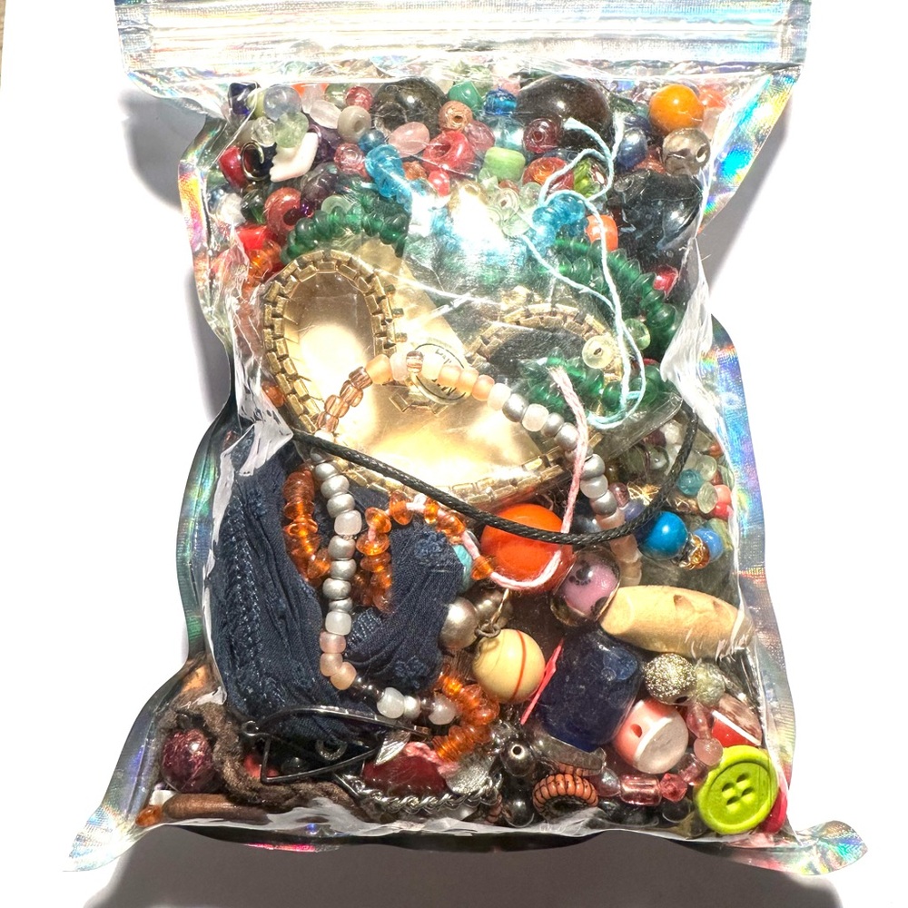 Vibrant Craft/Jewelry Supplies - 3LBs - Picture 10 of 16